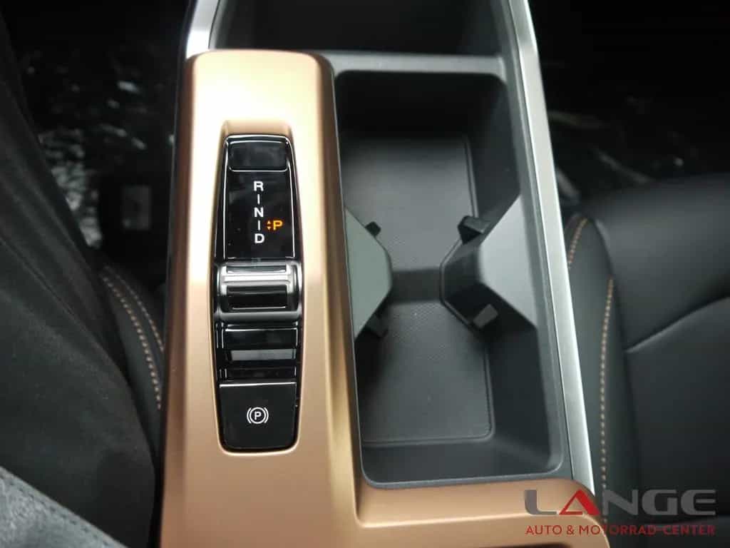 KGM Torres 1.5 T-GDi AWD Nomad Navi Klimaautom SHZ T null-photo-11
