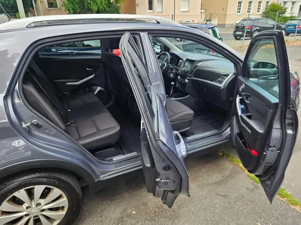 Ssangyong Korando 4x2 Navi Lagergeräusche 12/2019-photo-12