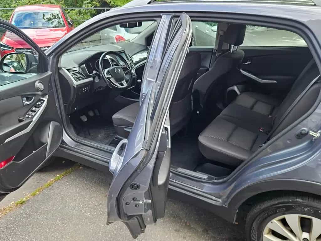 Ssangyong Korando 4x2 Navi Lagergeräusche 12/2019-photo-25