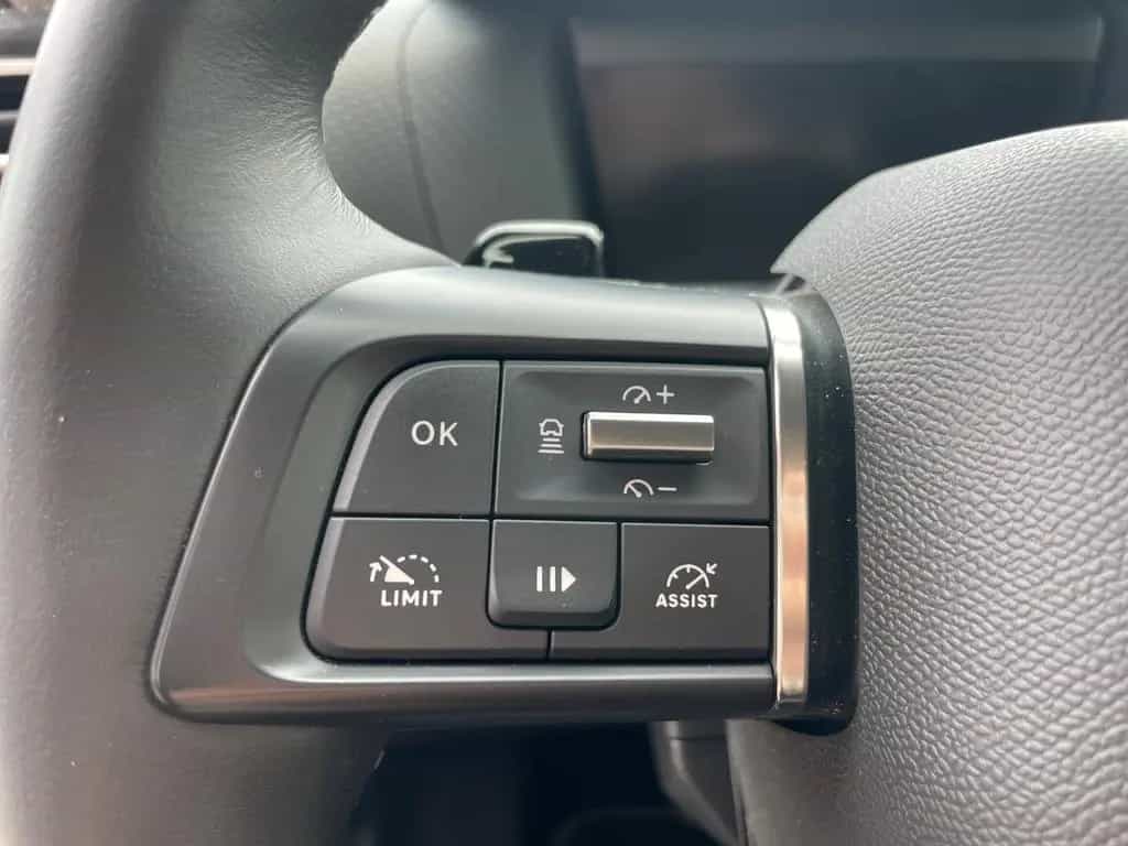 Citroën C4 Lim. Shine*LEDER*LED*NAVI*DAB*PANORAMA* 06/2021-photo-12