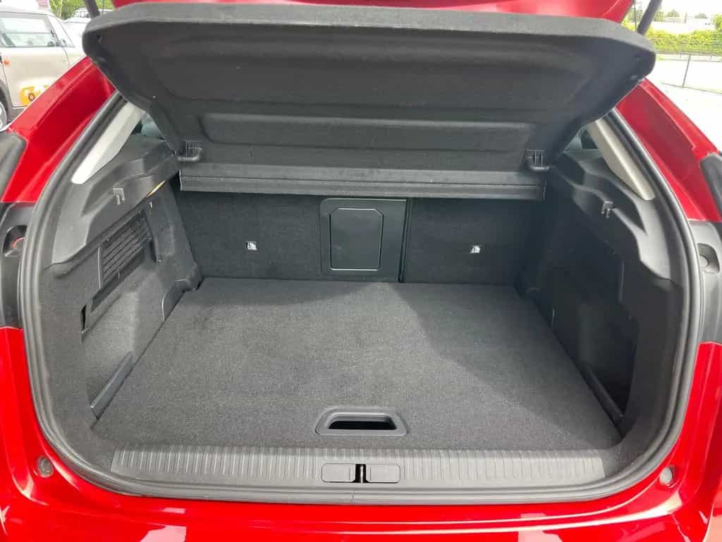 Citroën C4 Lim. Shine*LEDER*LED*NAVI*DAB*PANORAMA* 06/2021-photo-19
