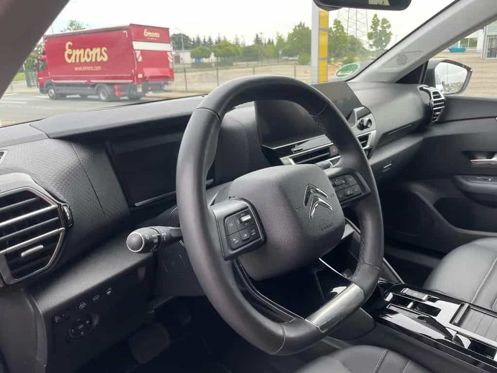 Citroën C4 Lim. Shine*LEDER*LED*NAVI*DAB*PANORAMA* 06/2021-photo-8