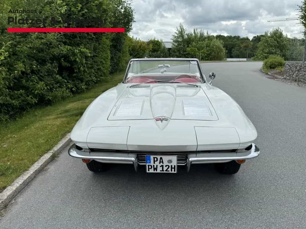 Corvette C2 Convertible Sting Ray 07/1963-photo-1