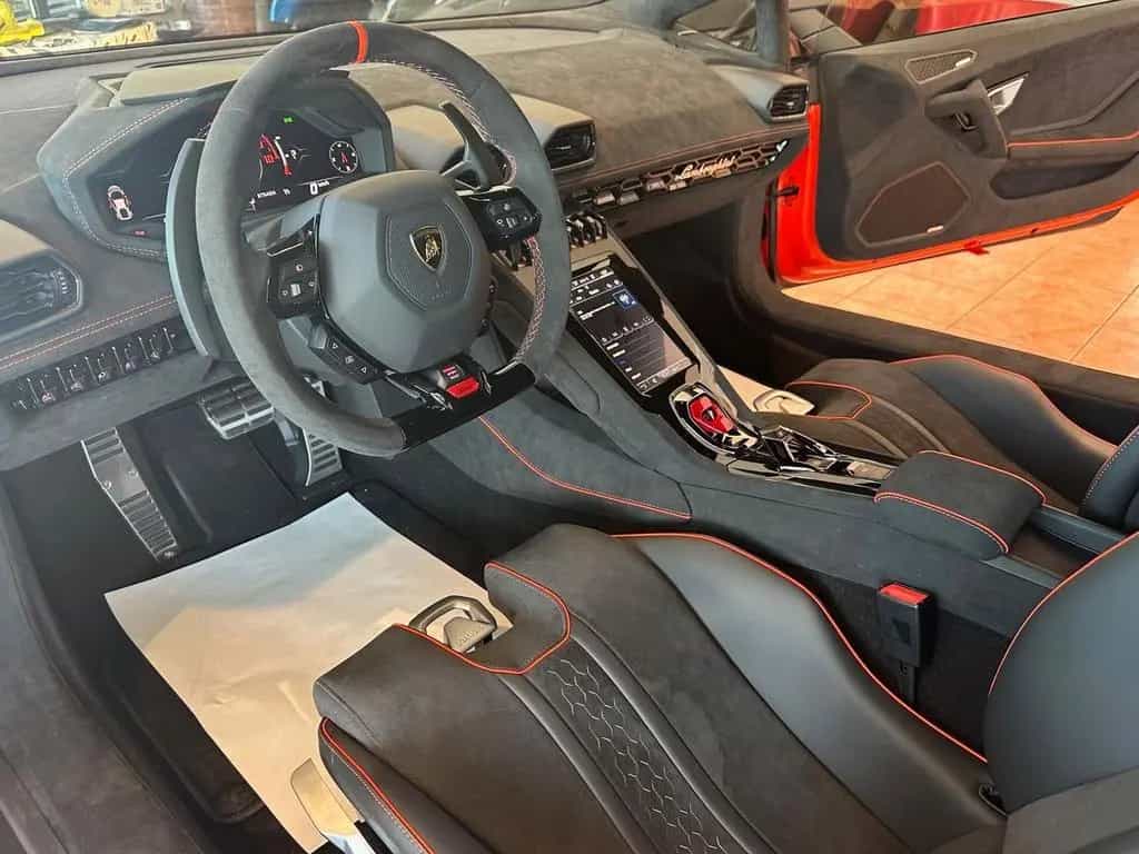 Lamborghini Huracan STERRATO 03/2025-photo-10