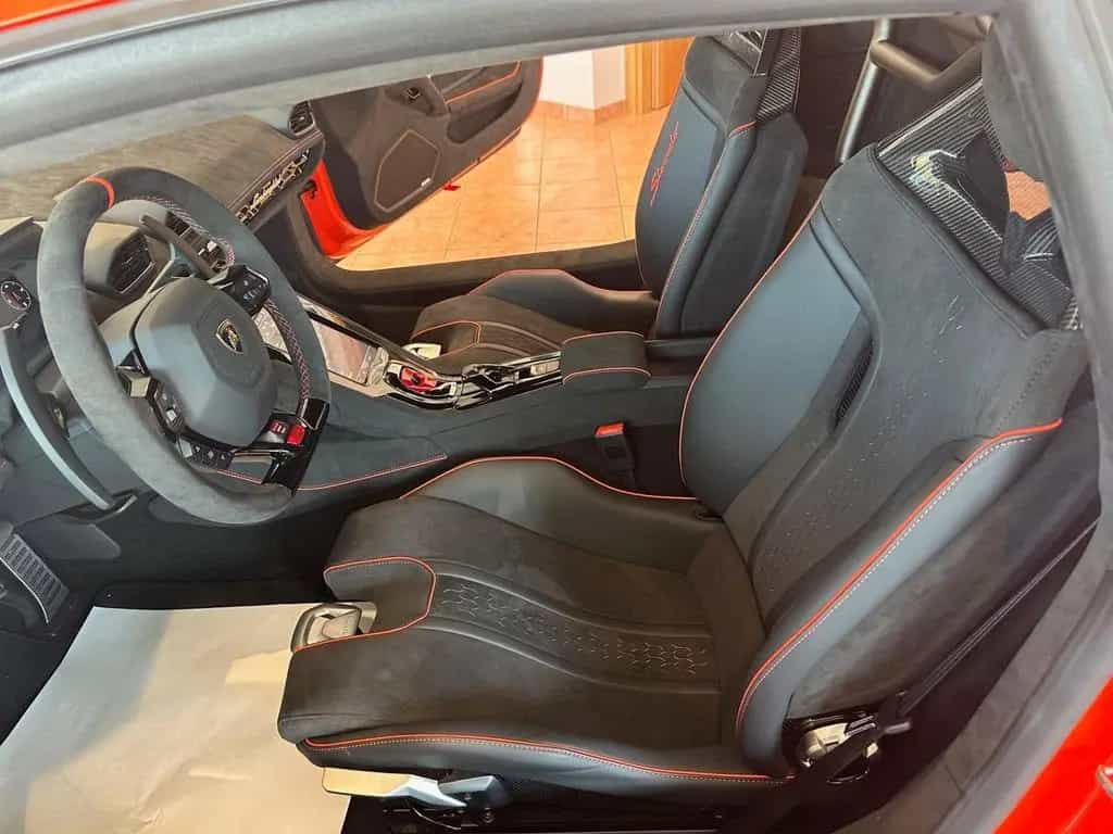 Lamborghini Huracan STERRATO 03/2025-photo-8