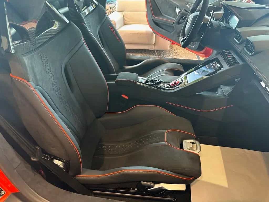 Lamborghini Huracan STERRATO 03/2025-photo-9