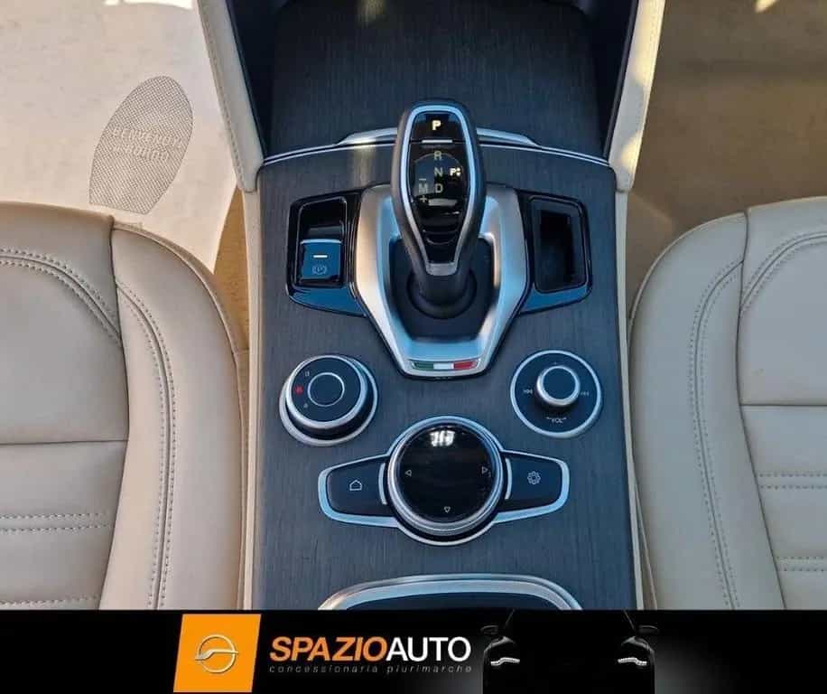 Alfa Romeo Stelvio 2.2 Turbodiesel 160 CV AT8 *T 05/2021-photo-9