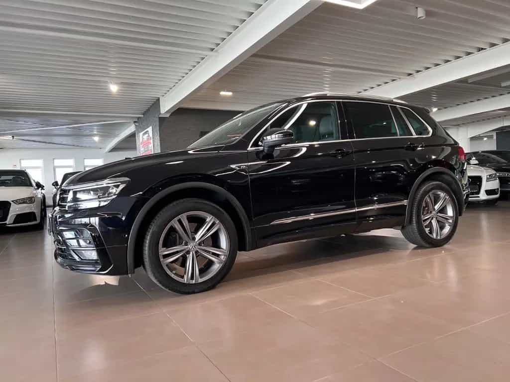 Volkswagen Tiguan 2.0TSI DSG 4MOTION Highline R-LINE AHK 02/2019-photo-12