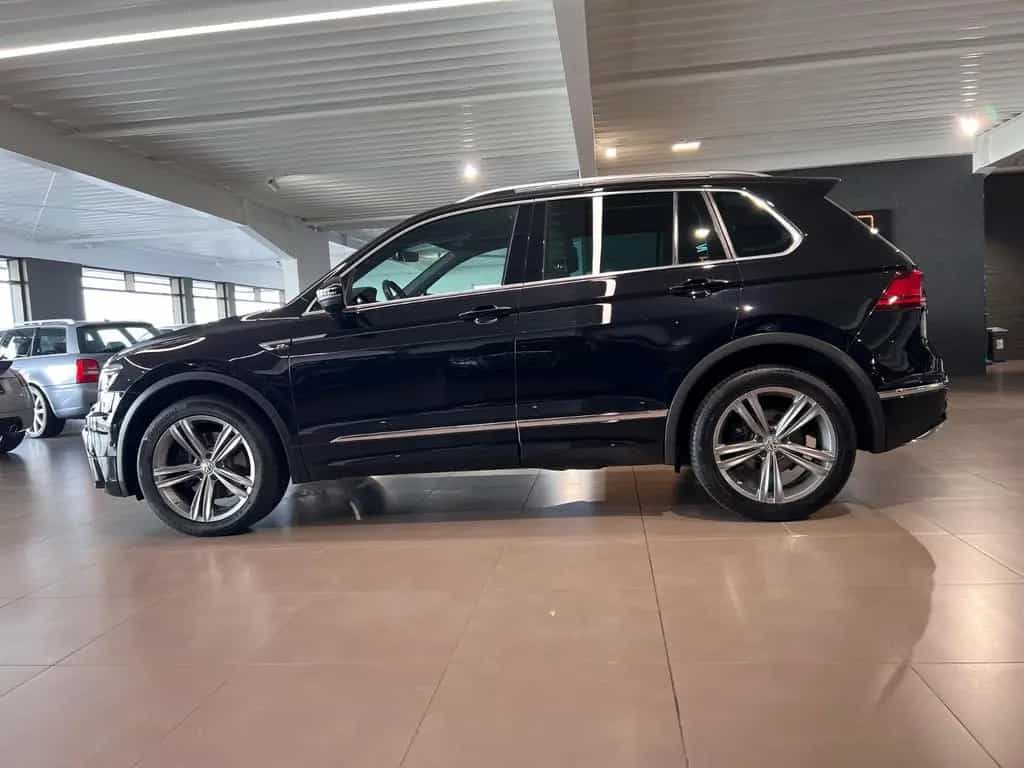 Volkswagen Tiguan 2.0TSI DSG 4MOTION Highline R-LINE AHK 02/2019-photo-3