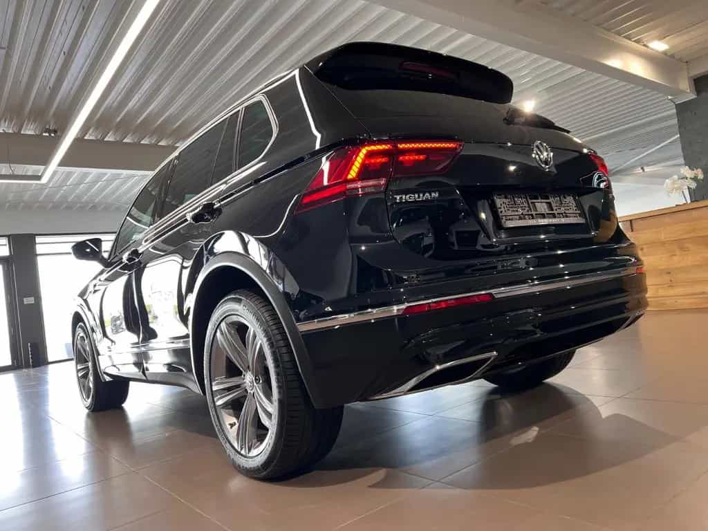 Volkswagen Tiguan 2.0TSI DSG 4MOTION Highline R-LINE AHK 02/2019-photo-5