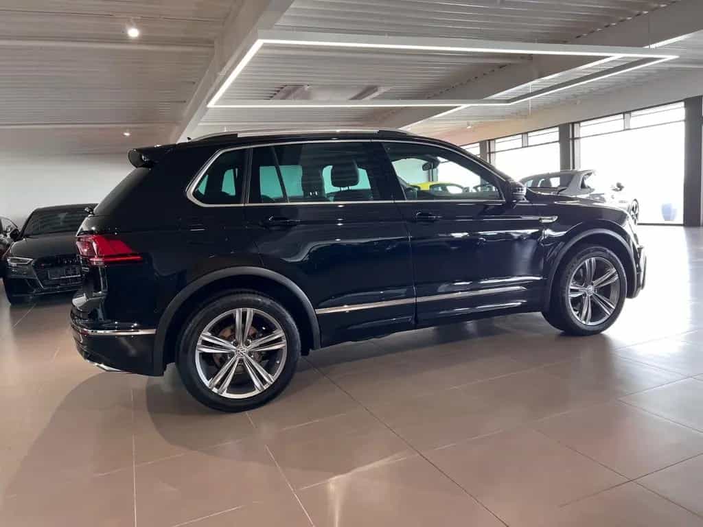 Volkswagen Tiguan 2.0TSI DSG 4MOTION Highline R-LINE AHK 02/2019-photo-8