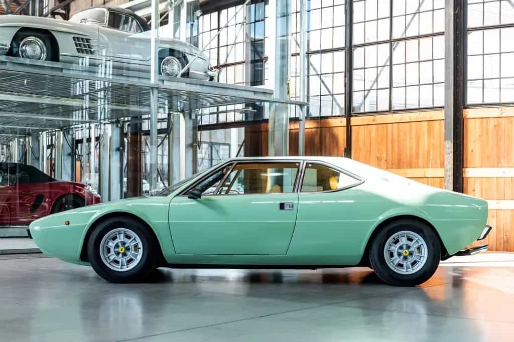 Ferrari 308 Dino GT4 Bertone I 1. Hand 05/1975-photo-4