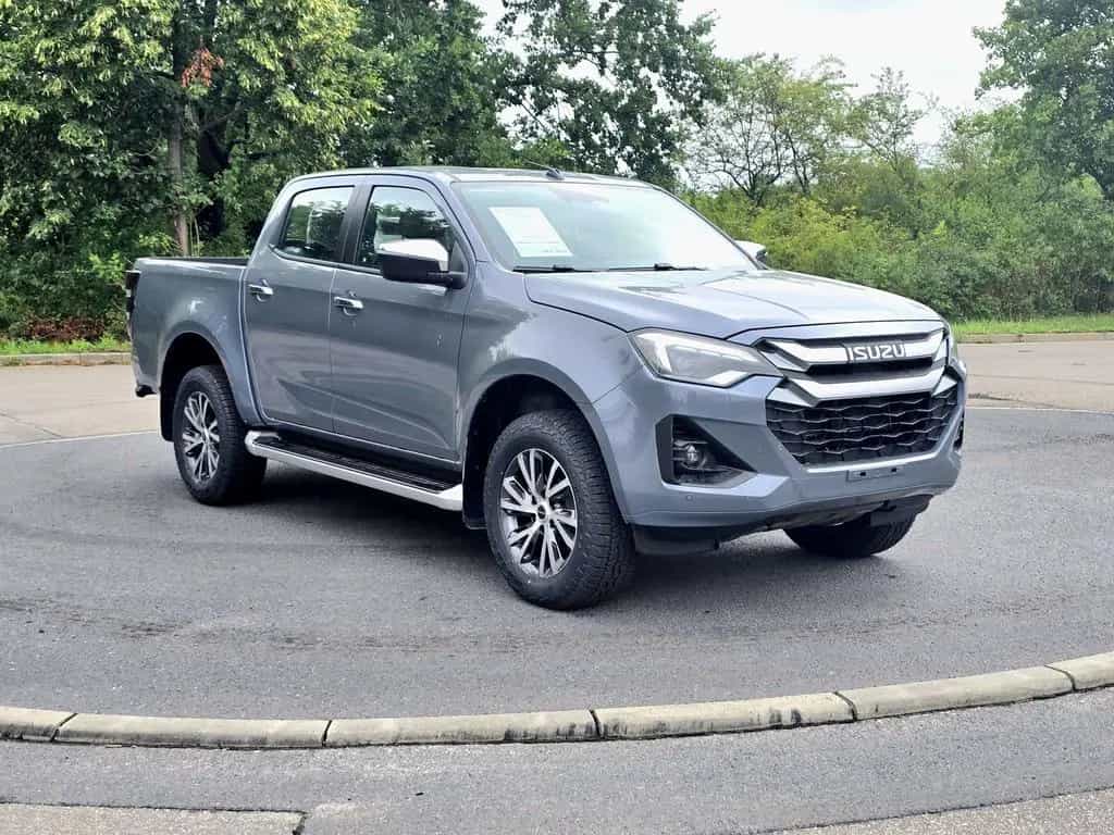 Isuzu D-Max LSE Double Cab 4WD Leder Sofort Lieferbar null-photo-1