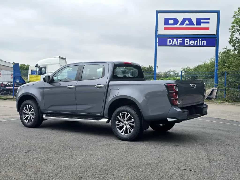 Isuzu D-Max LSE Double Cab 4WD Leder Sofort Lieferbar null-photo-3