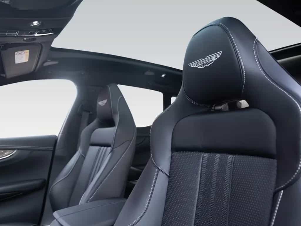Aston Martin DBX 707 | Bowers& Wlkins |  Carbon Exterior Pack 07/2025-photo-23