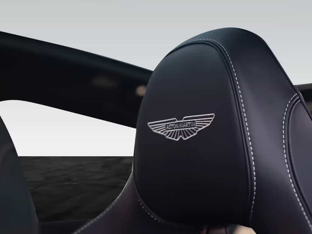 Aston Martin DBX 707 | Bowers& Wlkins |  Carbon Exterior Pack 07/2025-photo-24