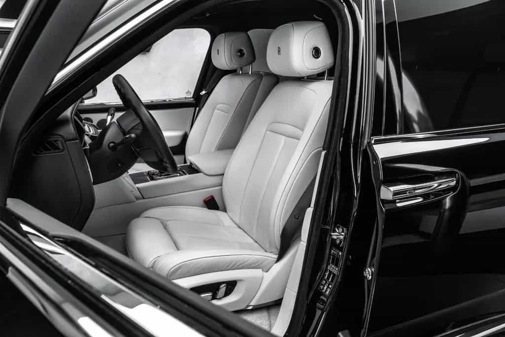 Rolls-Royce Cullinan *Night*Asists*AHK*360° 09/2020-photo-11