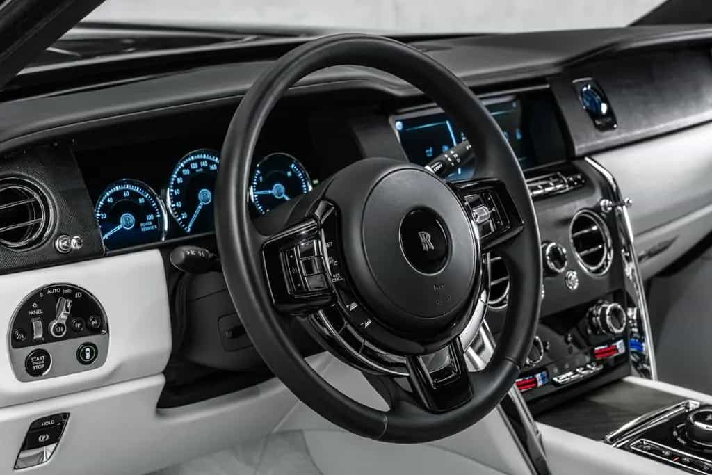 Rolls-Royce Cullinan *Night*Asists*AHK*360° 09/2020-photo-15