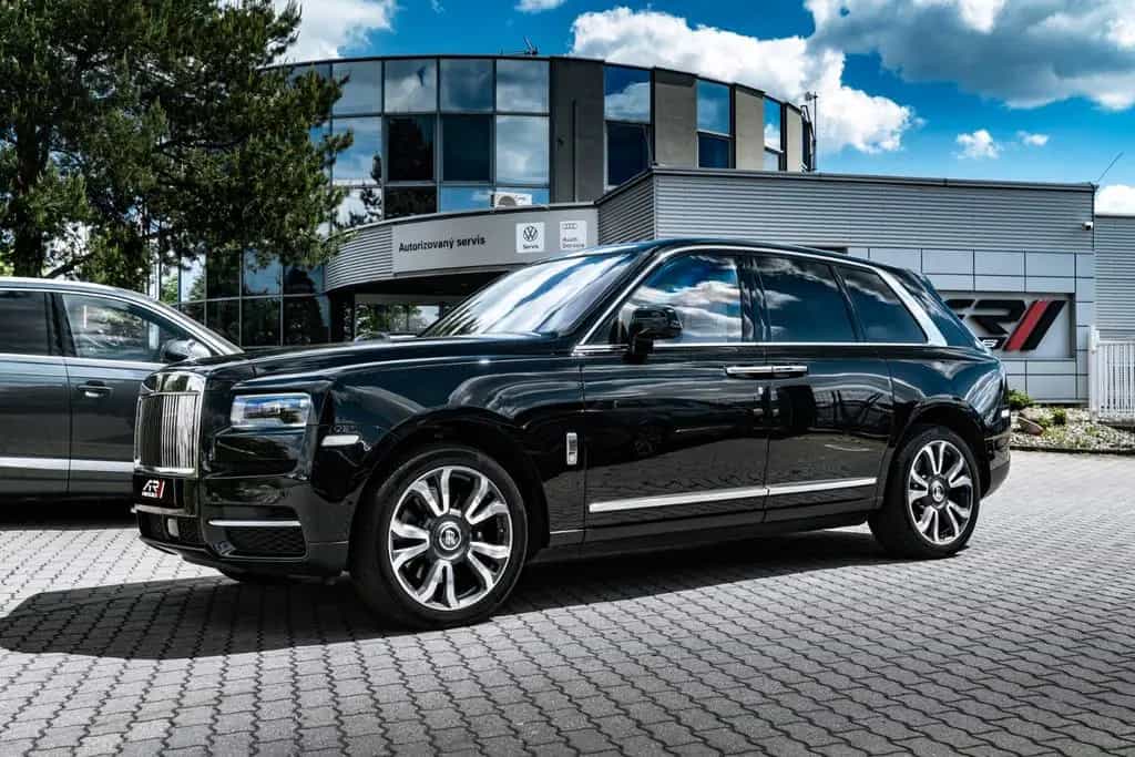 Rolls-Royce Cullinan *Night*Asists*AHK*360° 09/2020-photo-19