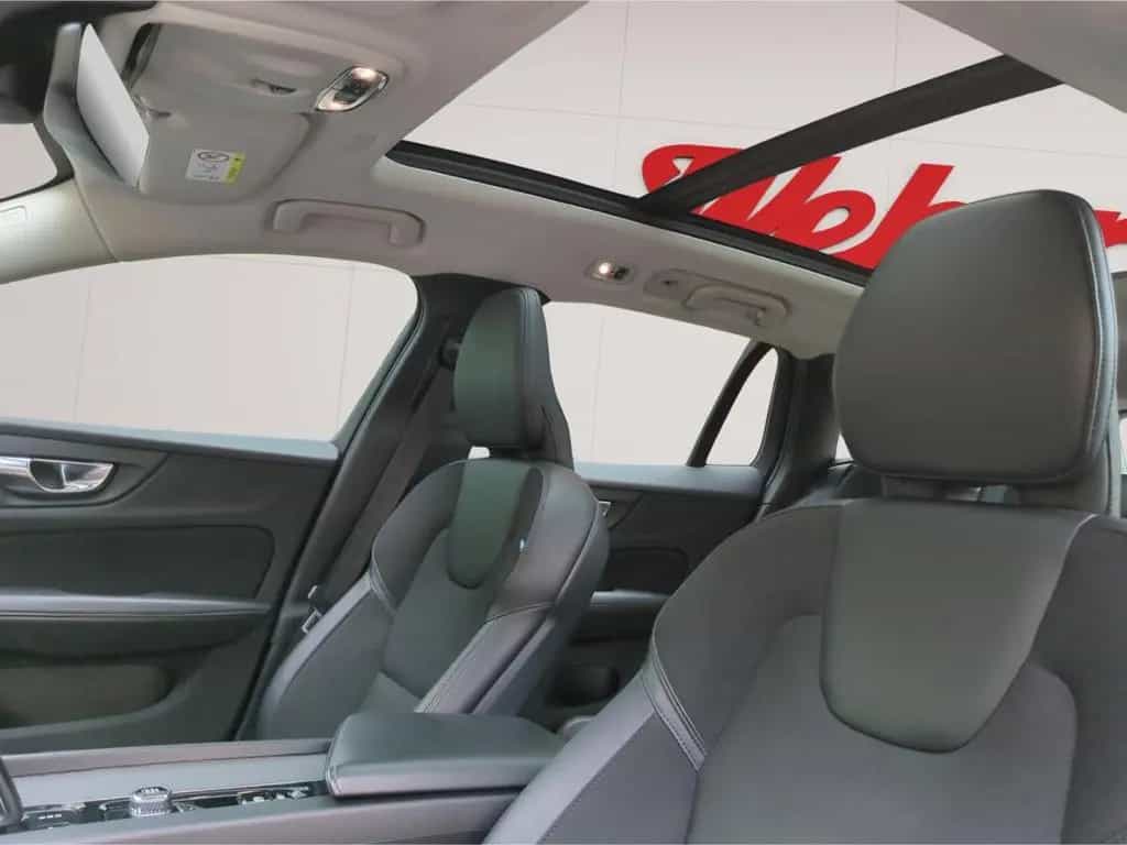 Volvo V60 Cross Country B4 AWD *BLIS*Kamera*Pano*Winte 02/2021-photo-14