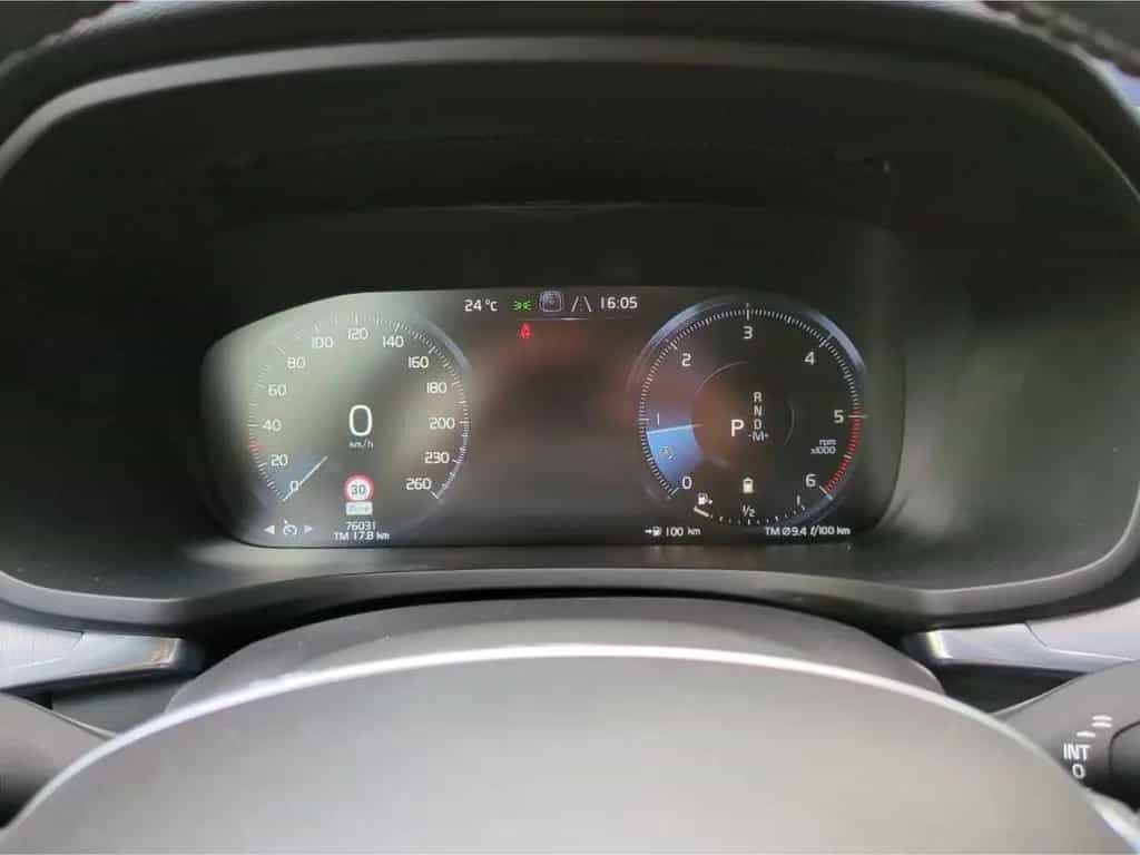 Volvo V60 Cross Country B4 AWD *BLIS*Kamera*Pano*Winte 02/2021-photo-17