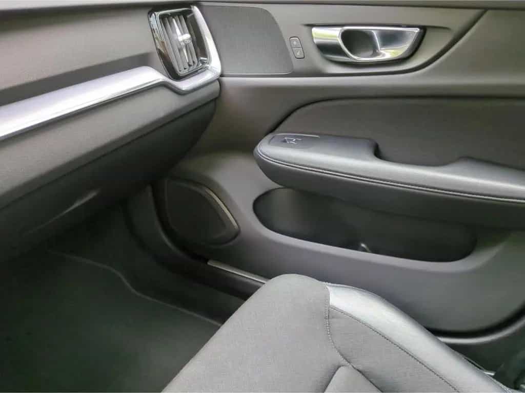 Volvo V60 Cross Country B4 AWD *BLIS*Kamera*Pano*Winte 02/2021-photo-18