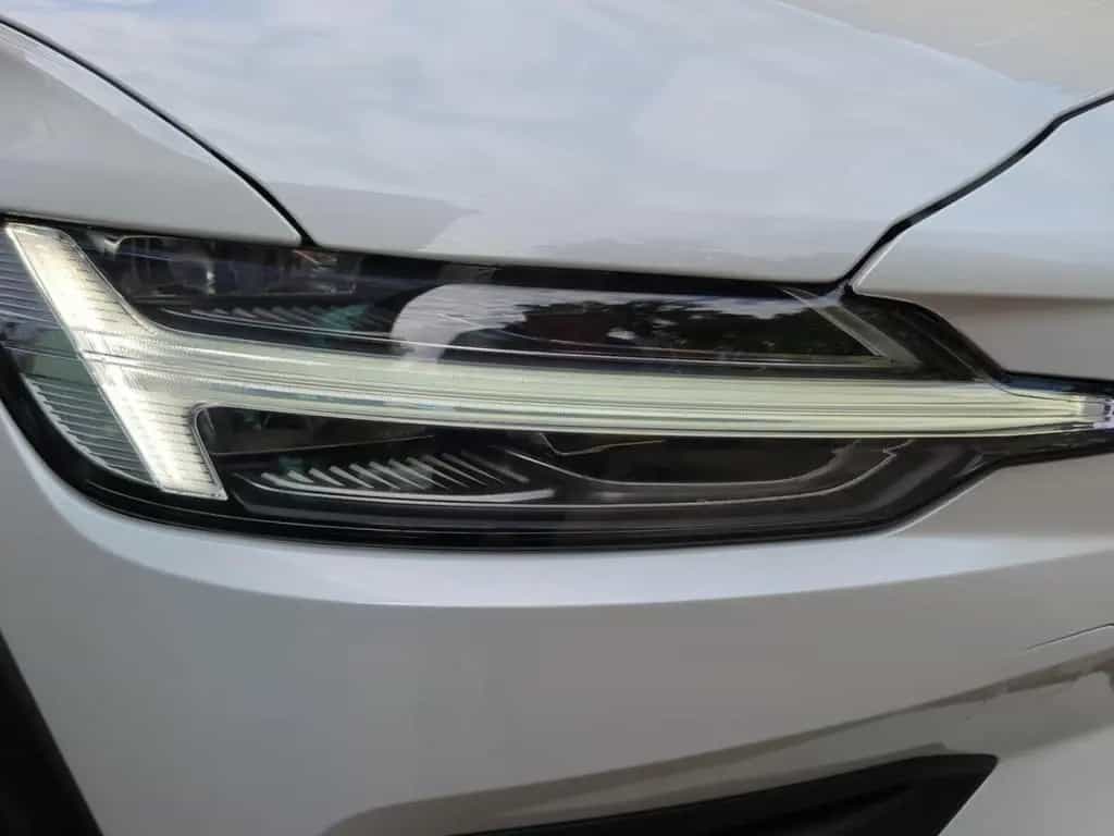 Volvo V60 Cross Country B4 AWD *BLIS*Kamera*Pano*Winte 02/2021-photo-26