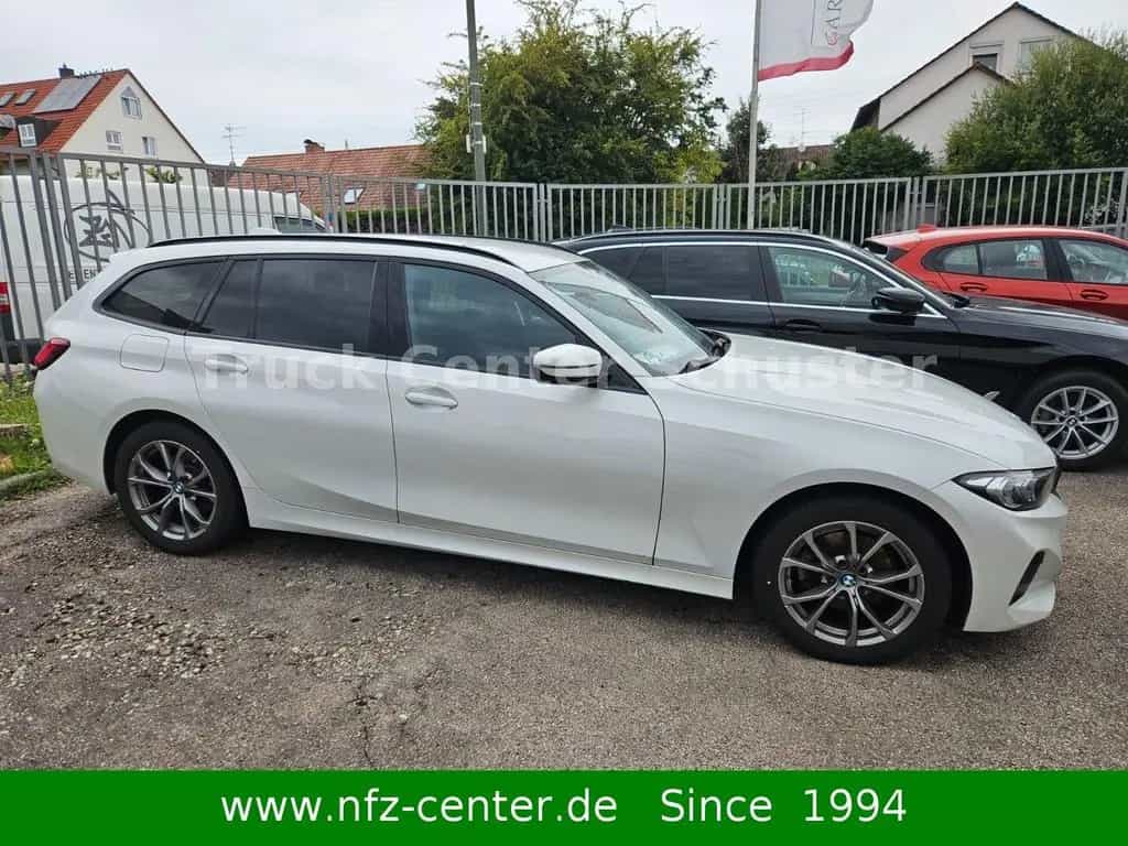 BMW 320 d xDrive Business Navigation PDC 10/2022-photo-12