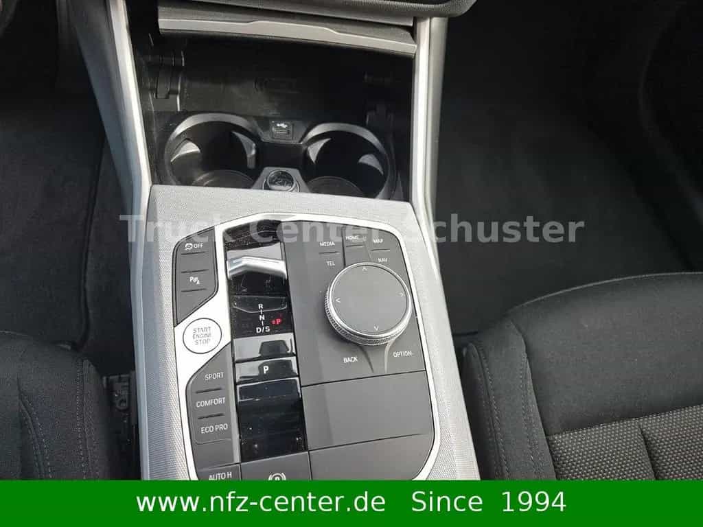 BMW 320 d xDrive Business Navigation PDC 10/2022-photo-19
