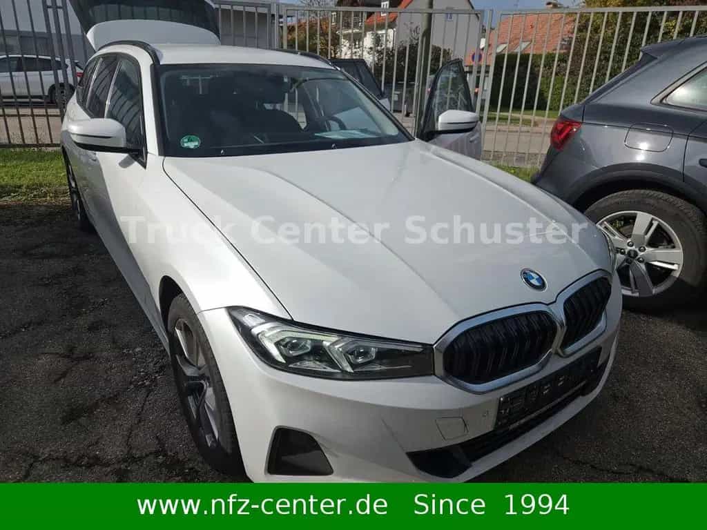 BMW 320 d xDrive Business Navigation PDC 10/2022-photo-24