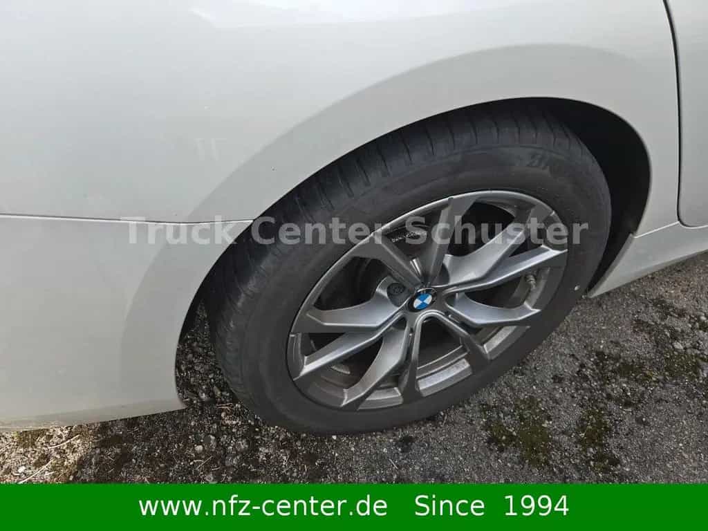 BMW 320 d xDrive Business Navigation PDC 10/2022-photo-26