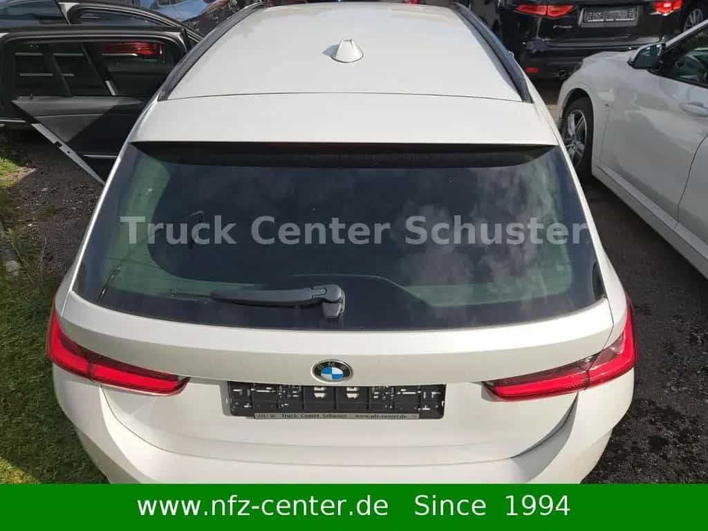 BMW 320 d xDrive Business Navigation PDC 10/2022-photo-27