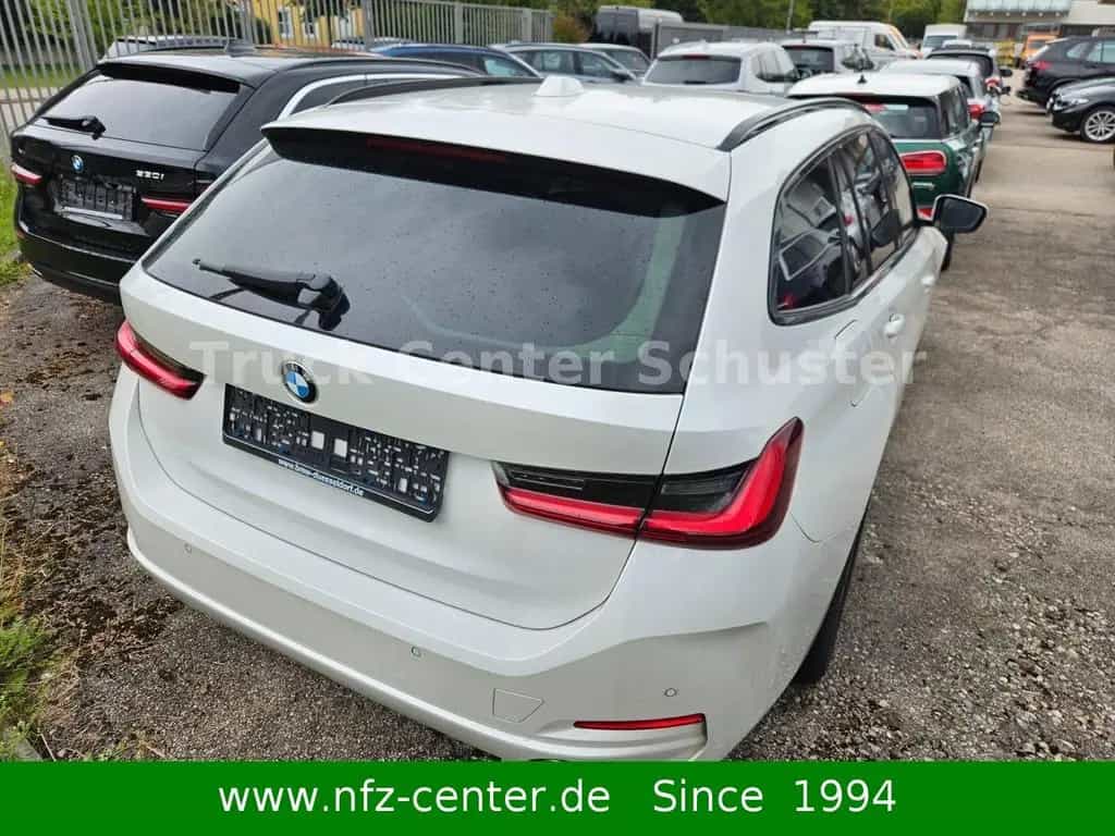 BMW 320 d xDrive Business Navigation PDC 10/2022-photo-6