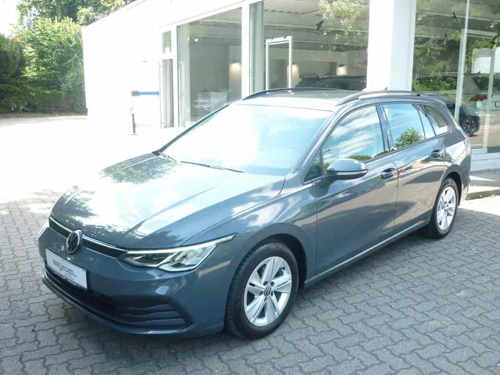 Volkswagen Golf VIII Variant Life eTSI Kamera 05/2021-photo-0