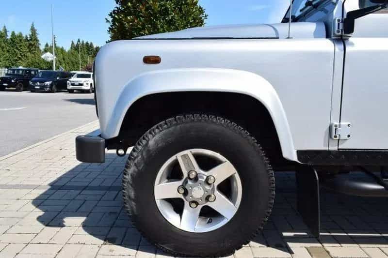 Land Rover Defender 90 2.2 TD4 Station Wagon N1 10/2012-photo-10
