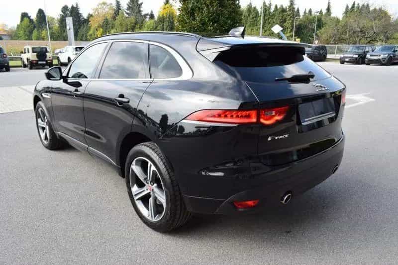 Jaguar F-Pace 3.0 D V6 300 CV AWD aut. R-Sport 09/2016-photo-5