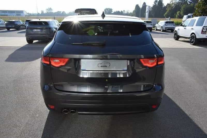 Jaguar F-Pace 2.0 D 180 CV AWD aut. R-Sport MOTO 07/2018-photo-5