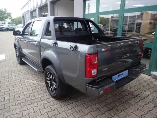JAC Other 8 Pro 2.4 4x4 3T Anhängelast Carplay/AndroidAuto null-photo-3