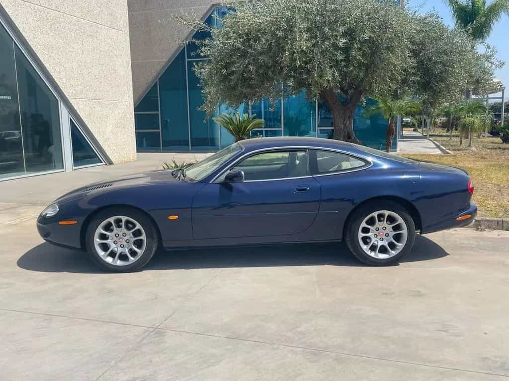 Jaguar XKR 4.0 363cv coupe 01/2000-photo-1