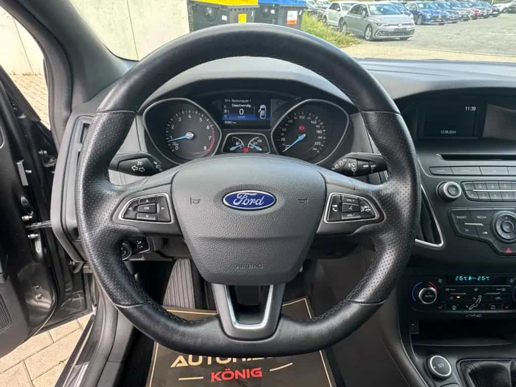 Ford Focus Lim. ST-Line*SYNC*LED*KEYLESS* 03/2018-photo-11