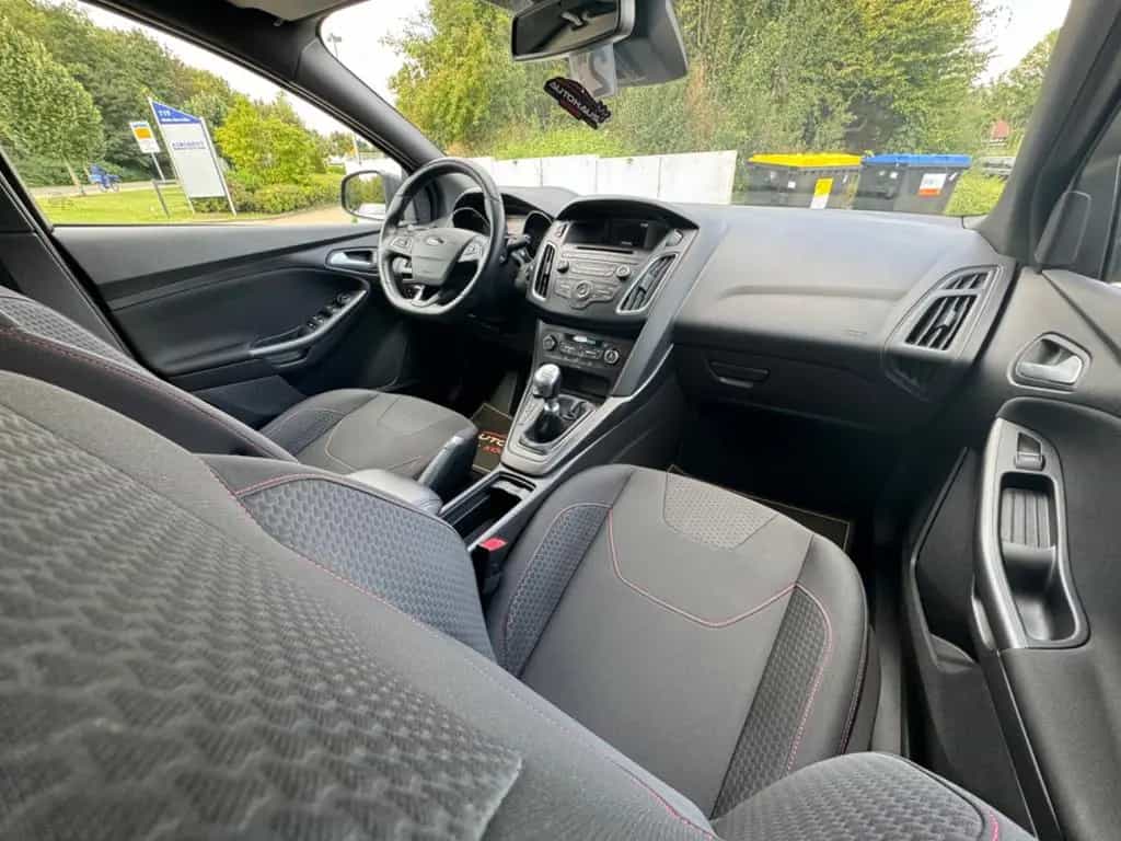 Ford Focus Lim. ST-Line*SYNC*LED*KEYLESS* 03/2018-photo-16