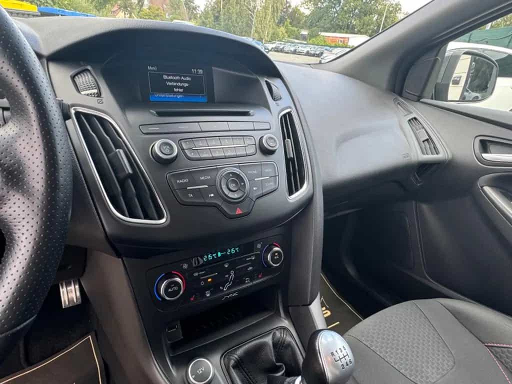 Ford Focus Lim. ST-Line*SYNC*LED*KEYLESS* 03/2018-photo-18