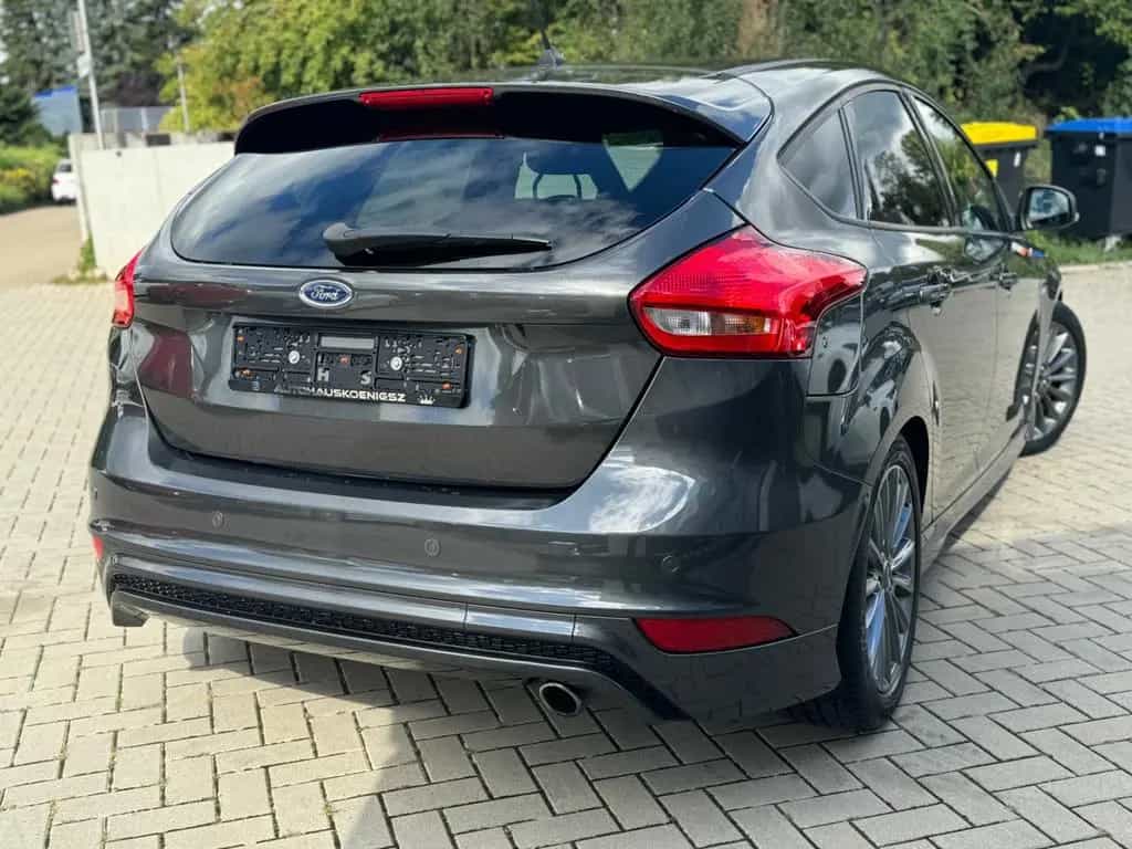 Ford Focus Lim. ST-Line*SYNC*LED*KEYLESS* 03/2018-photo-4