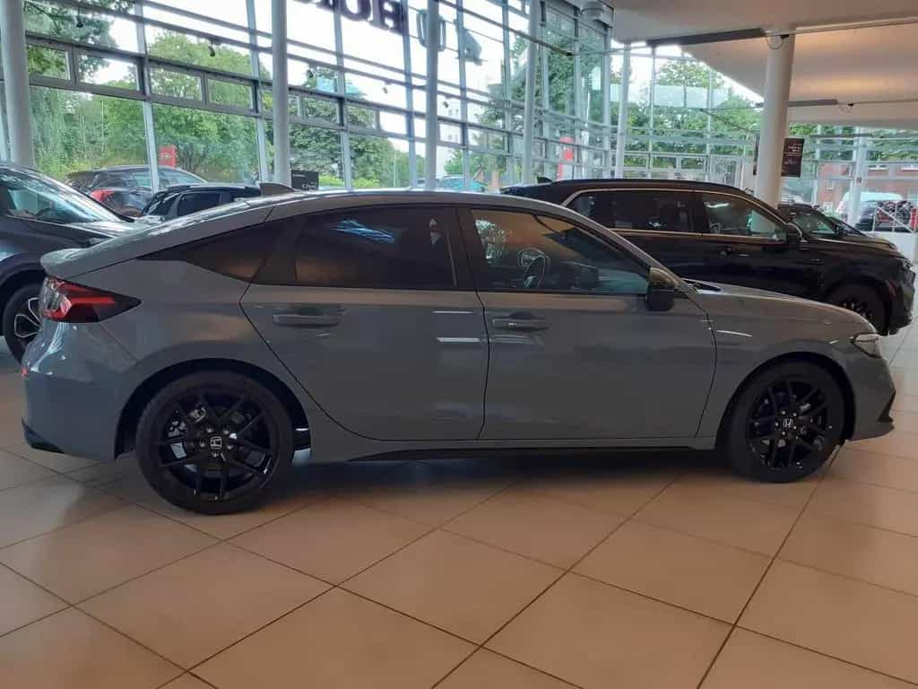 Honda Civic e:HEV 2.0 i-MMD Hybrid Sport | Black Emble 10/2024-photo-4
