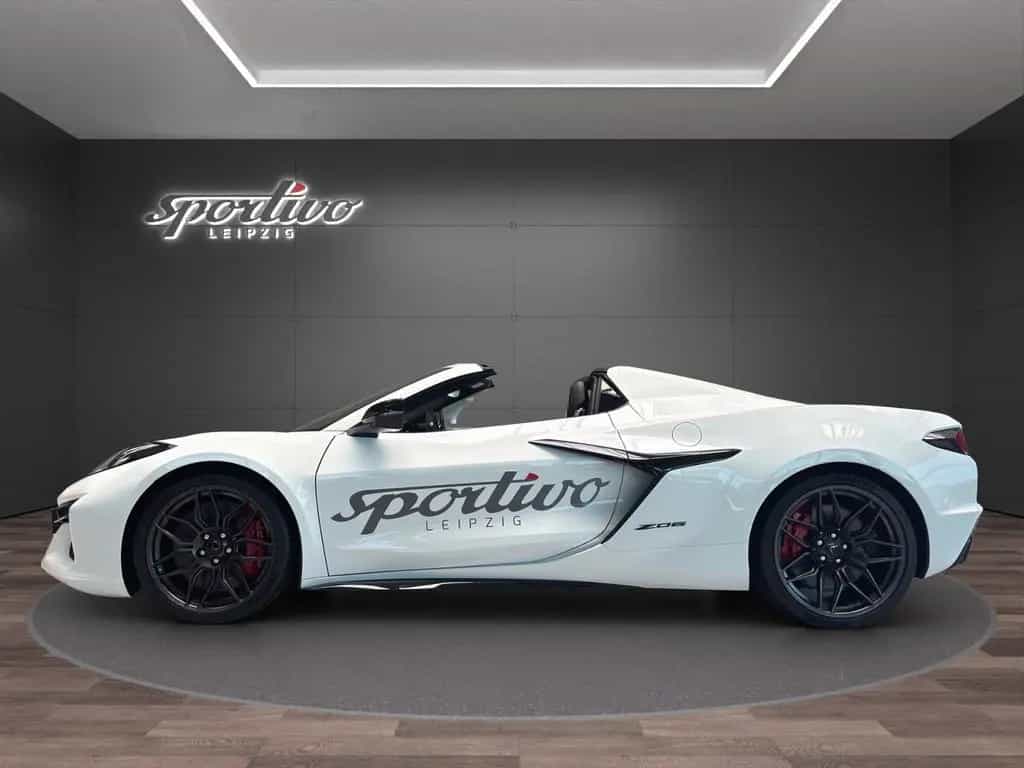 Corvette Z06 Convertible 3LZ 06/2025-photo-3