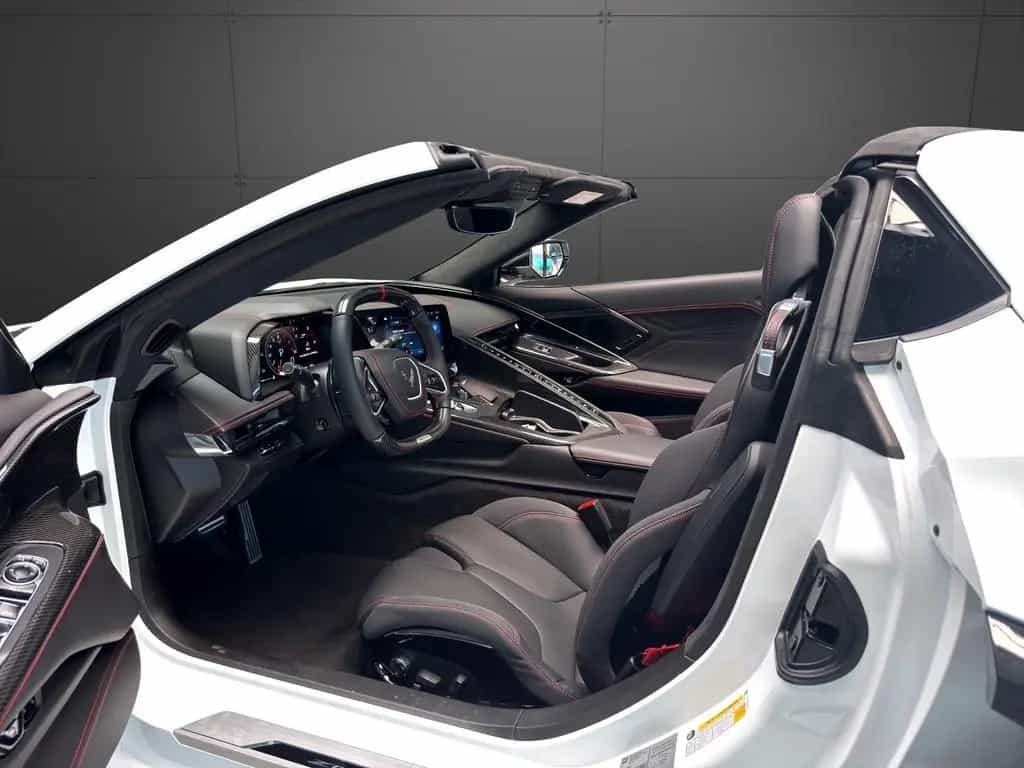 Corvette Z06 Convertible 3LZ 06/2025-photo-5