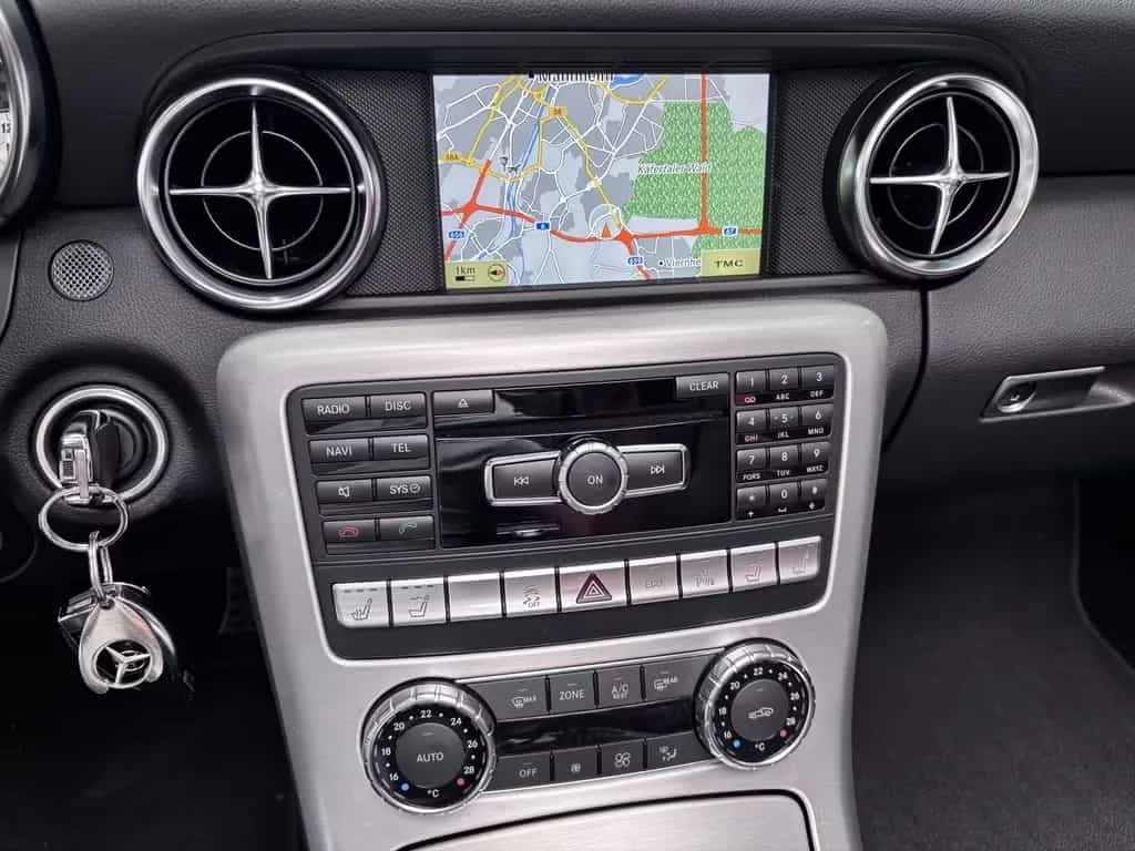 Mercedes-Benz SLK-Class 10/2011-photo-9