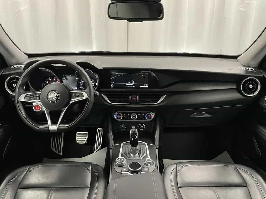 Alfa Romeo Stelvio 2.0 Turbo Super Q4 Navi Kamera Xenon H&K 03/2018-photo-11