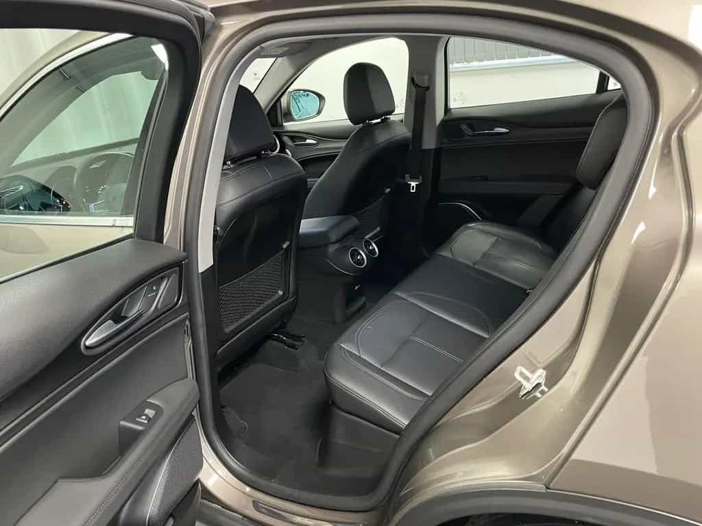 Alfa Romeo Stelvio 2.0 Turbo Super Q4 Navi Kamera Xenon H&K 03/2018-photo-16