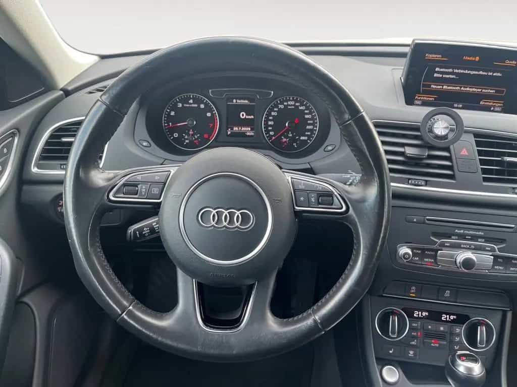 Audi Q3 1.4 TFSI XENON*NAVI*PDC*AHK*SZHG 04/2017-photo-12